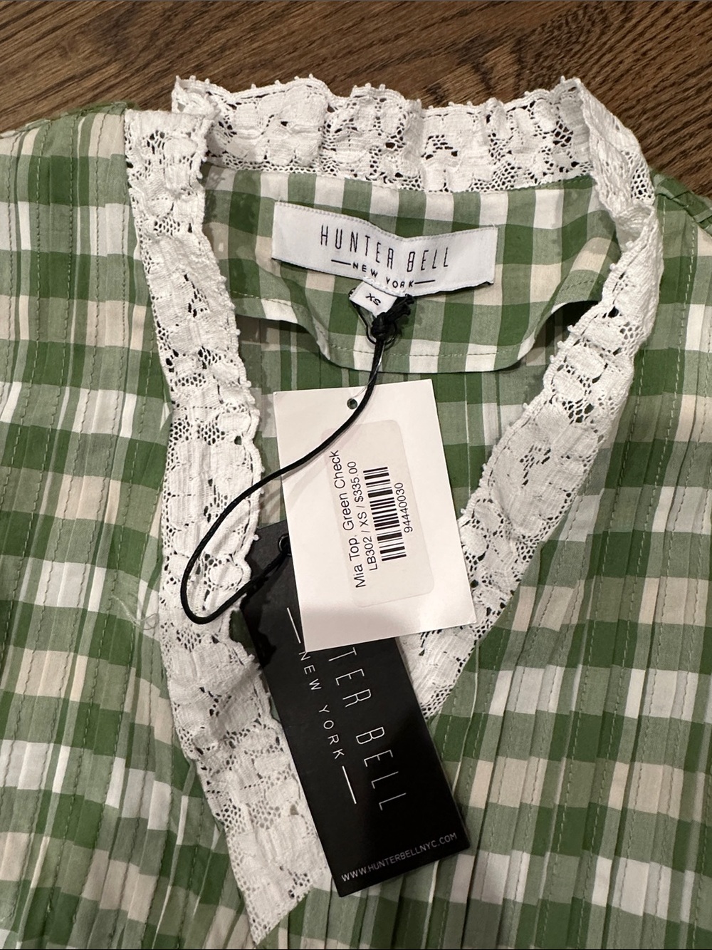 NWT Hunter Bell Mia Green and White Gingham Puff-Sleeve V-Neck Blouse - Picture 5 of 5